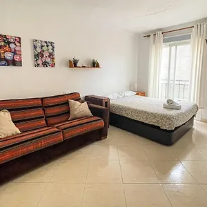 https://couples-nest-in-malaga-with-parking.1costadelsol.com